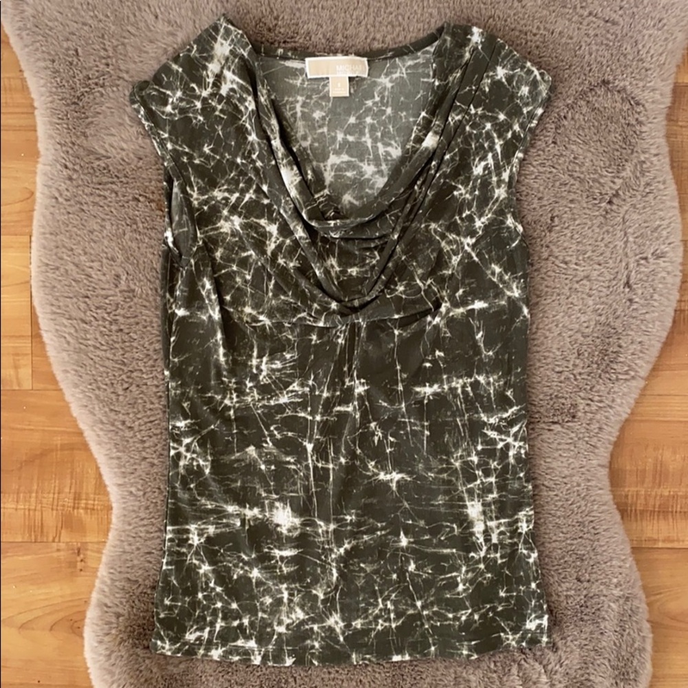 ❗️2 for $30 ❗️ Michael Kors Green and White Top